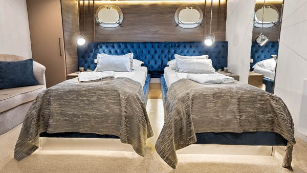 Motorjacht Bella