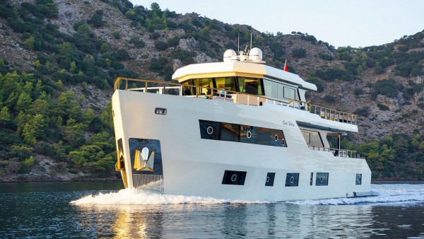 Motorjacht Cinar Yildizi