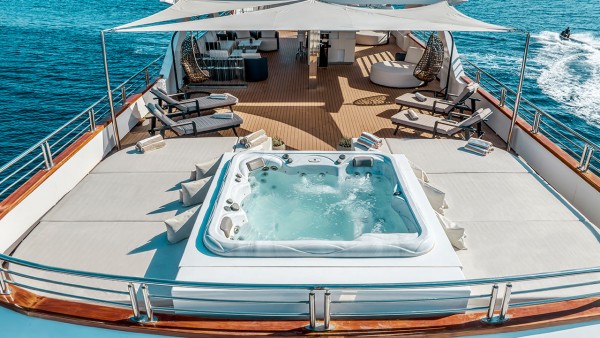 Motorjacht Cristal