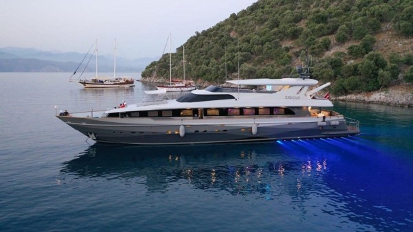 Motorjacht Crocus