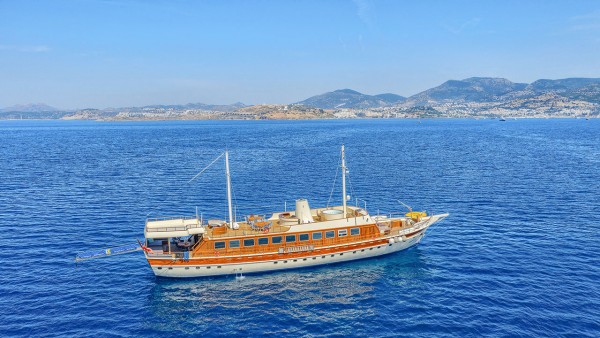 Gulet Elara 1