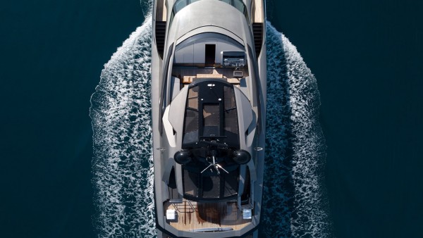 Motorjacht FX 38
