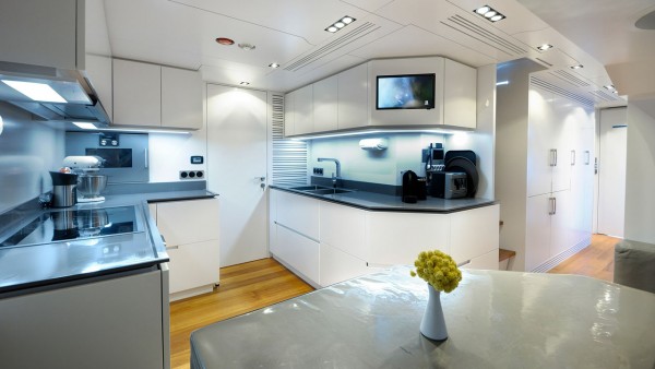 Motorjacht FX 38
