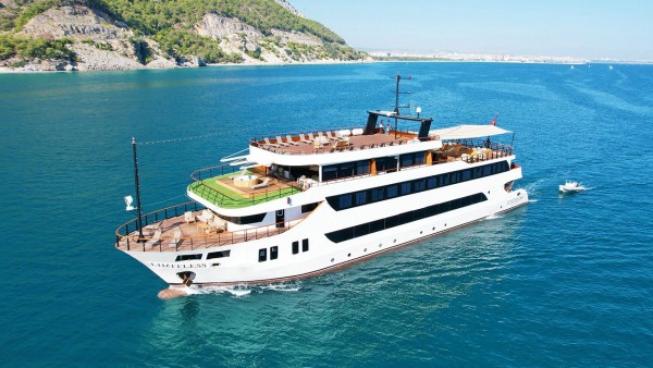 Motorjacht Limitless