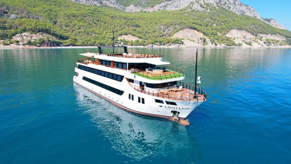 Motorjacht Limitless