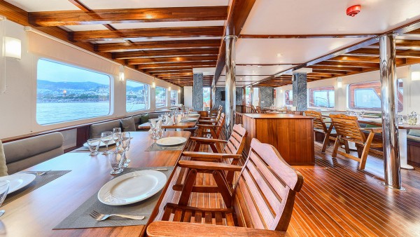 Gulet Love Boat