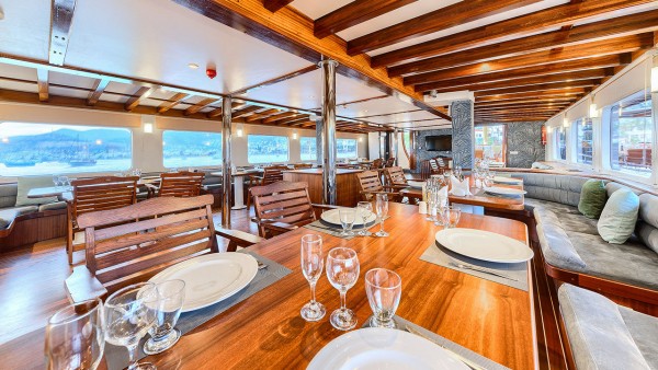 Gulet Love Boat