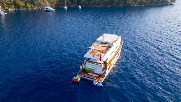 Motorjacht Lycian Dream