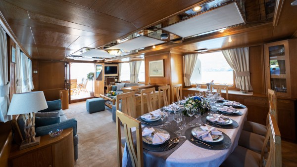Motorjacht M/Y Elena
