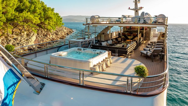 Motorjacht M/Y Freedom