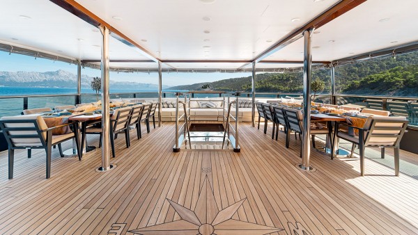 Motorjacht M/Y Freedom