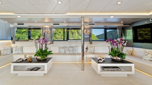 Motorjacht M/Y Freedom