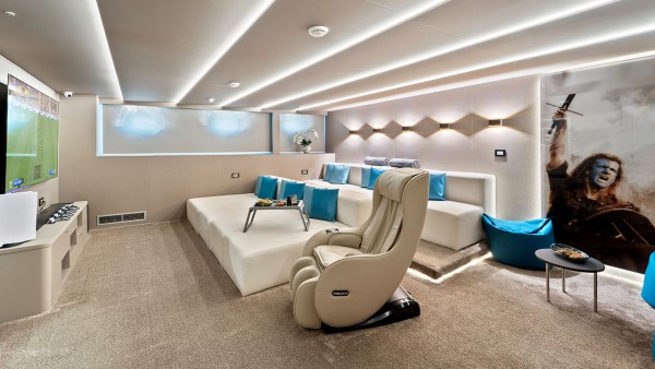 Motorjacht M/Y Freedom
