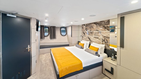 Motorjacht M/Y Freedom