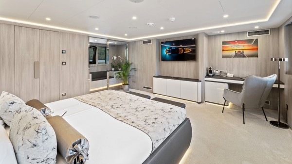 Motorjacht M/Y Freedom