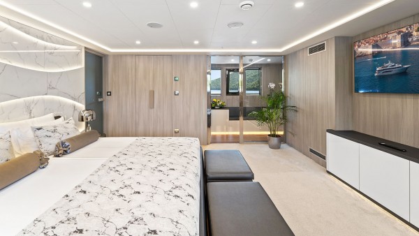 Motorjacht M/Y Freedom