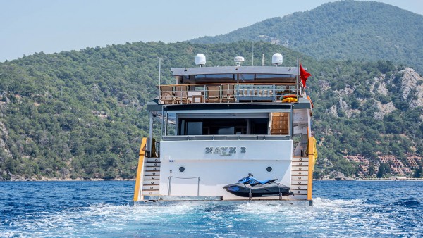 Motorjacht Nayk 3