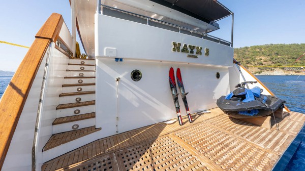 Motorjacht Nayk 3