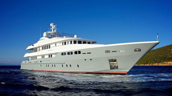 Motorjacht Oceanos