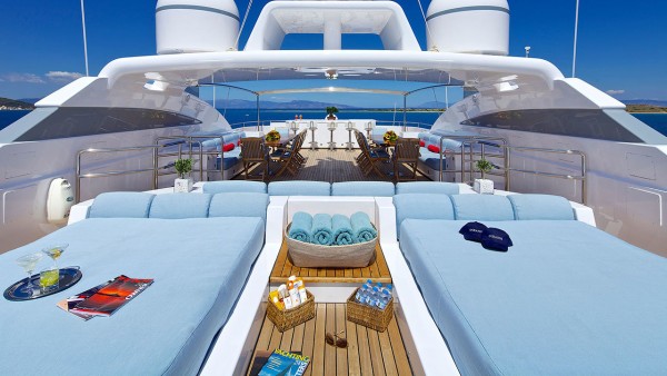 Motorjacht Oceanos