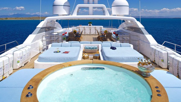 Motorjacht Oceanos