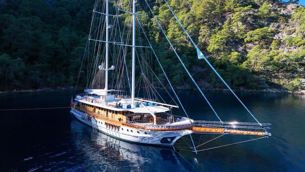 Gulet Queen Atlantis