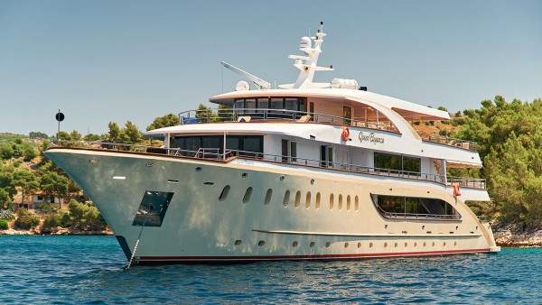 Motorjacht Queen Eleganza
