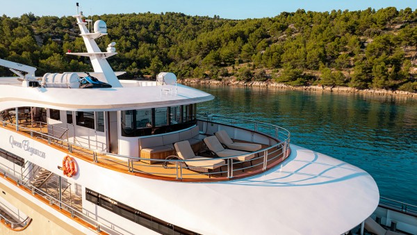 Motorjacht Queen Eleganza