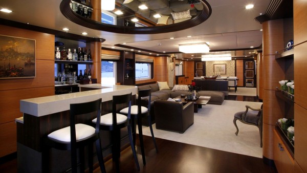 Motorjacht Serenity II