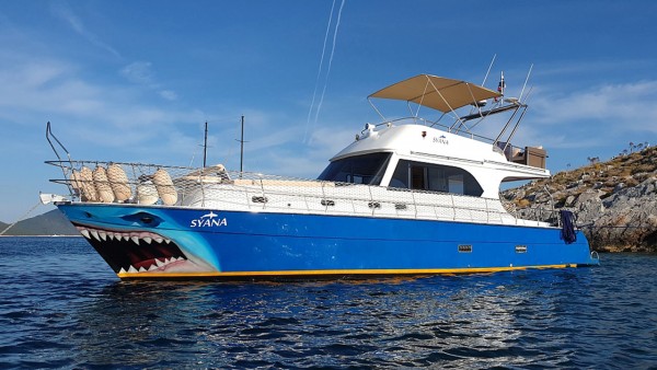 Motorjacht Syana