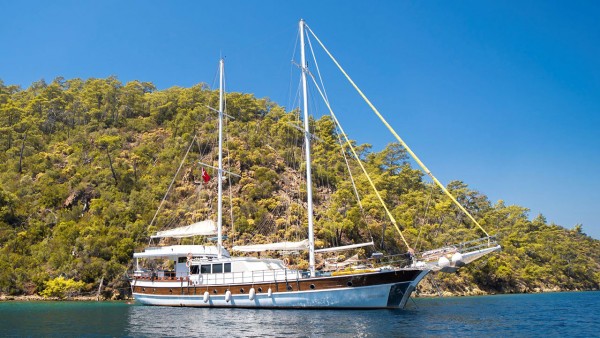 Gulet White Swan