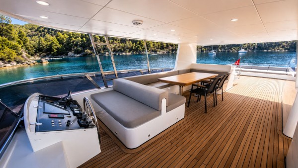 Motorjacht Beluga 1