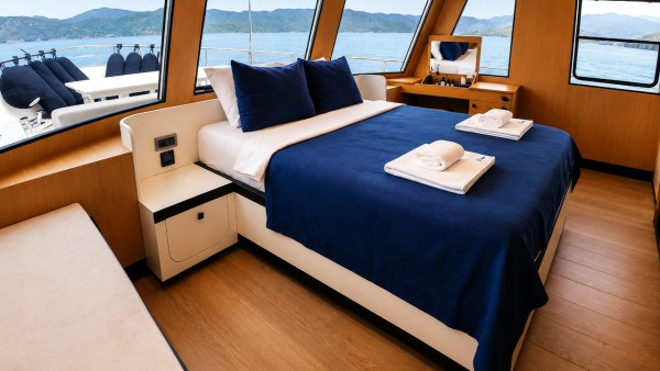 Motorjacht Beluga 1