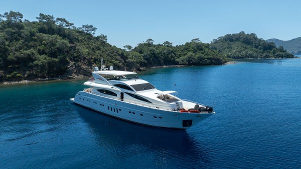 Motorjacht Coral